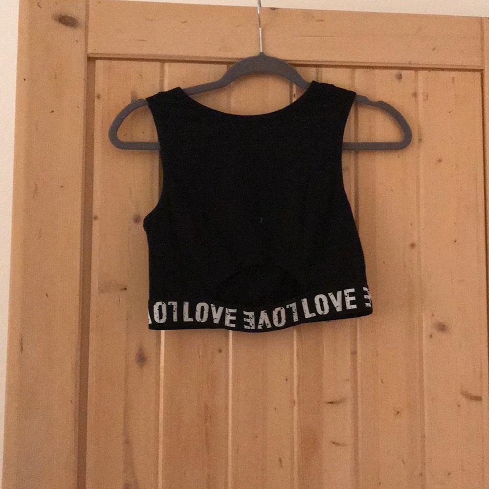 Crop top